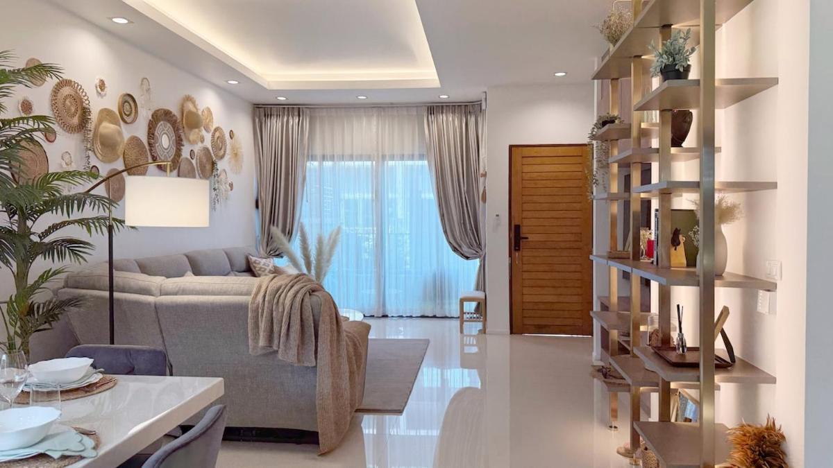 Cozy Family Townhouse Villa ฉลอง ภายนอก รูปภาพ